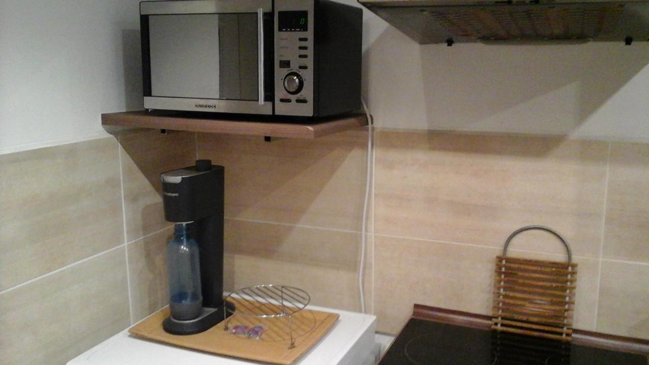 Apartman Marcela Libouchec Exteriör bild